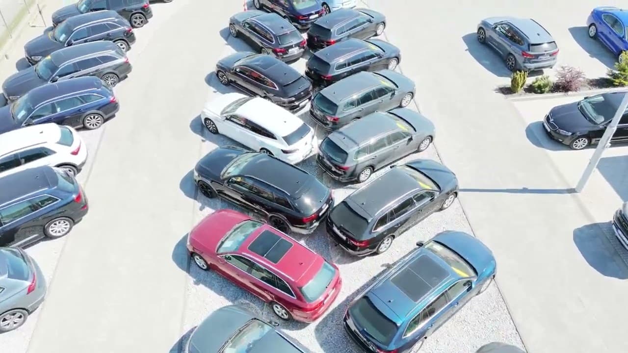 Auto Adam, dronový video záber